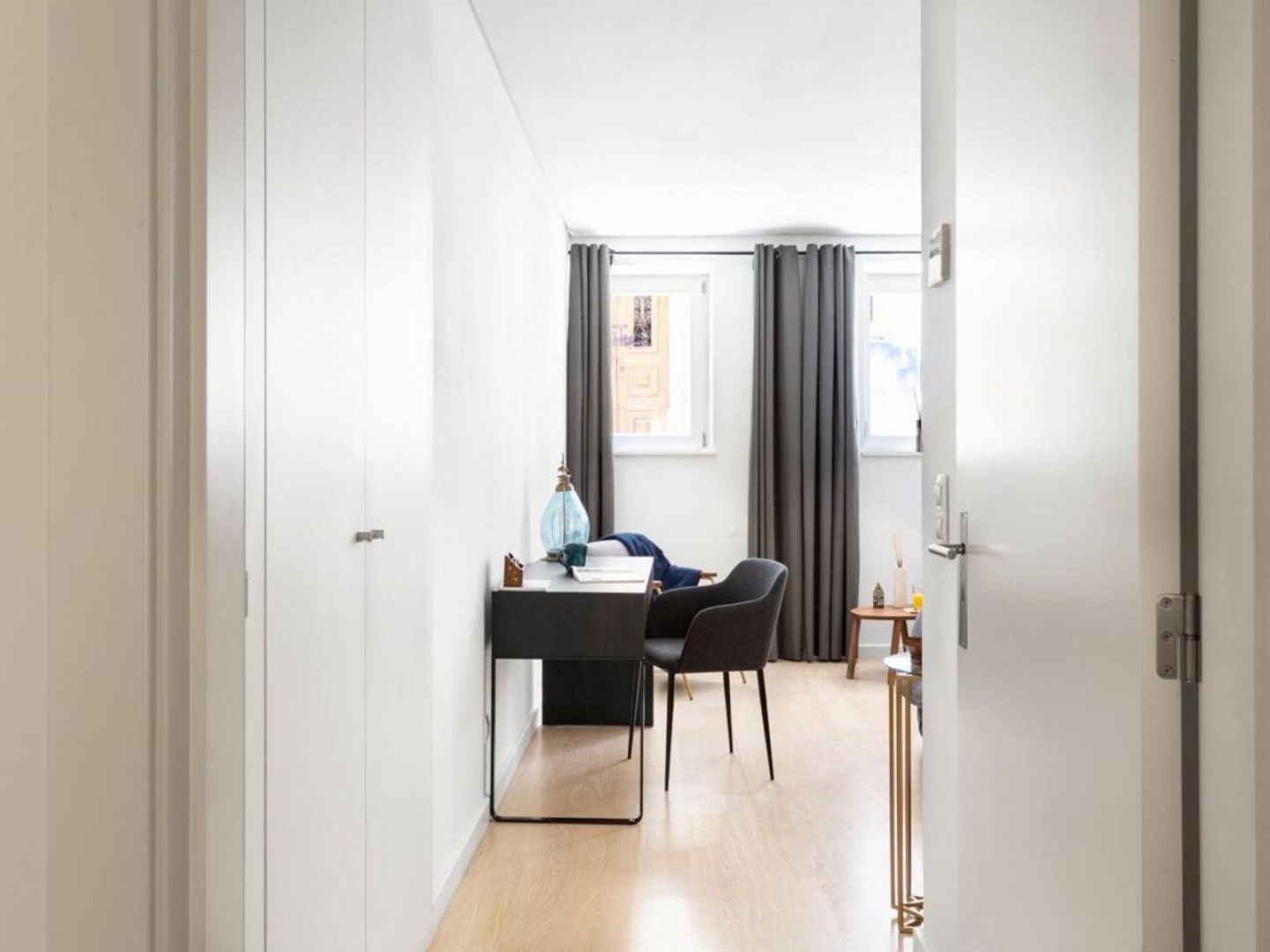 Altido Bright And Elegant 1Br Home With Workspace And Huge Terrace In Pena, Close By Viewpoint Лісабон Екстер'єр фото